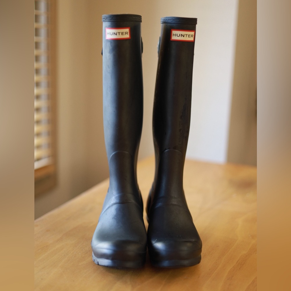 Black Rubber Sole Boots